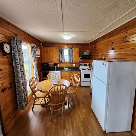 Cavendish Bosom Buddies Cottage Resort Exterior foto