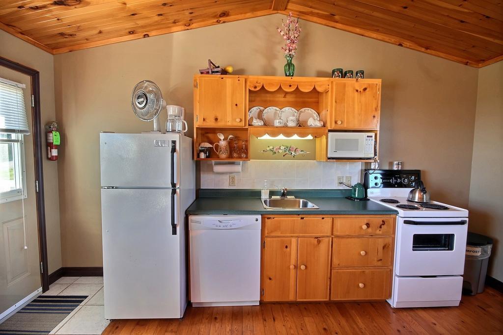 Cavendish Bosom Buddies Cottage Resort Exterior foto